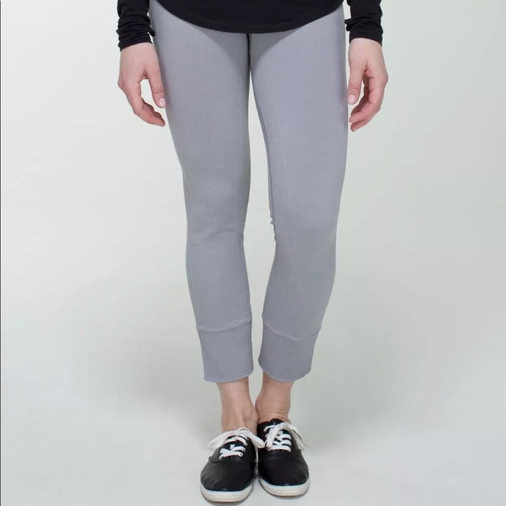 ❌SOLD❌ Lululemon Ebb to Street Pant 6 Gray - Picture 1 of 8